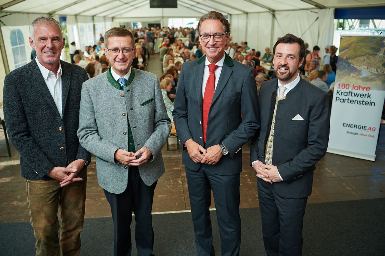 100 Jahr Feier Kraftwerk Partenstein
AR-Vorsitzender Markus Achleitner
CEO Leonhard Schitter
CTO Alexander Kirchner
CFO Andreas Kolar