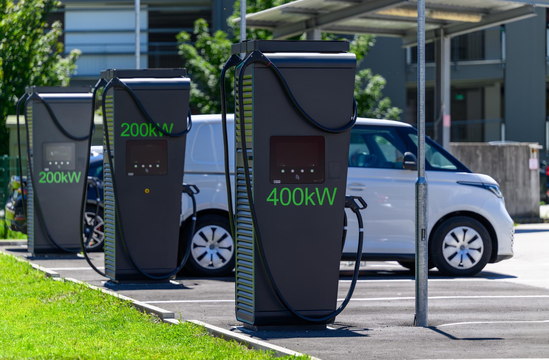 e-mobil
E-Mobilität
Hypercharger
Energie AG Vertrieb