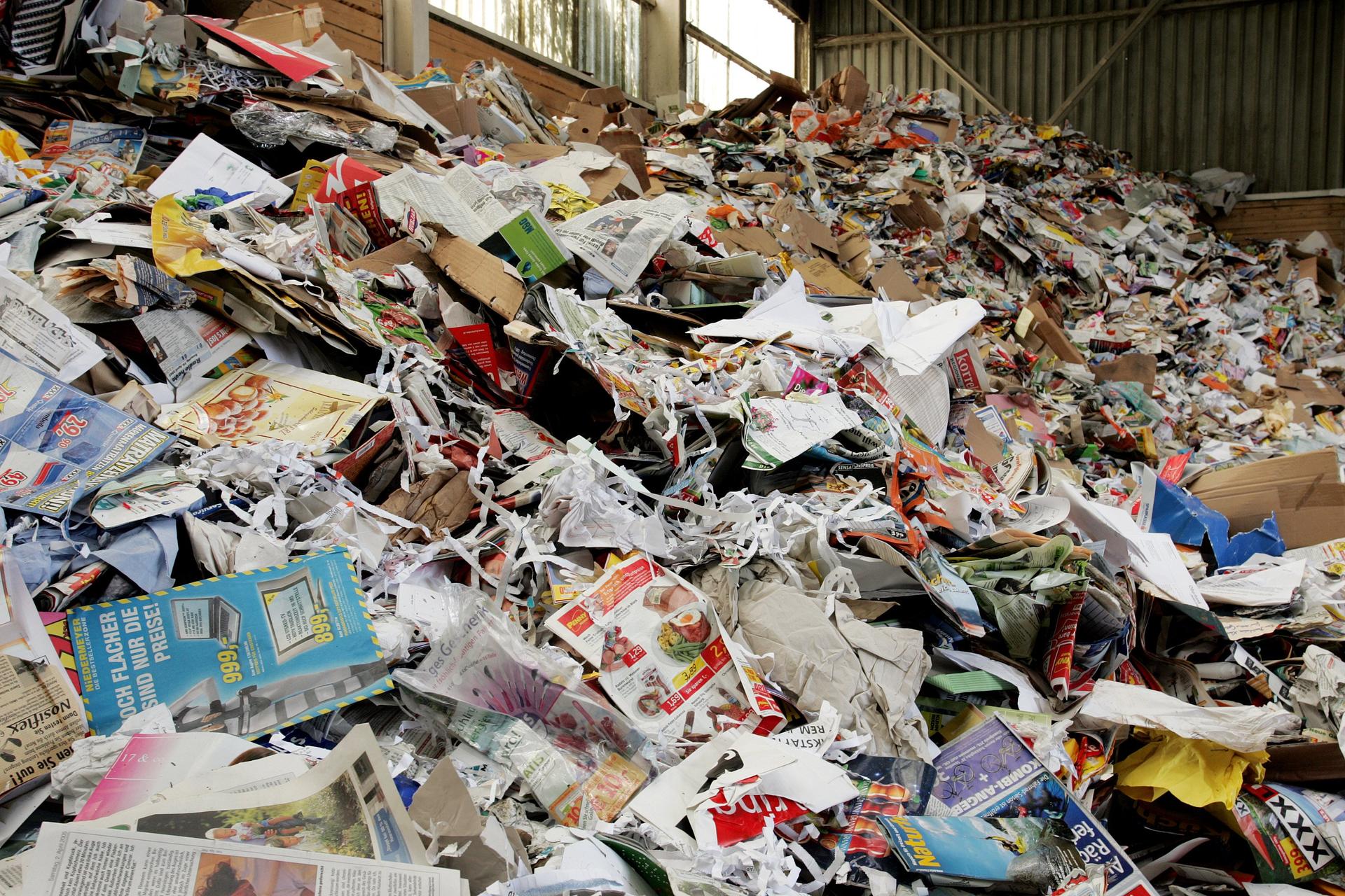 Umwelt Service US Abfall Müll Entsorgung Altpapier Papier Karton Kartonagen