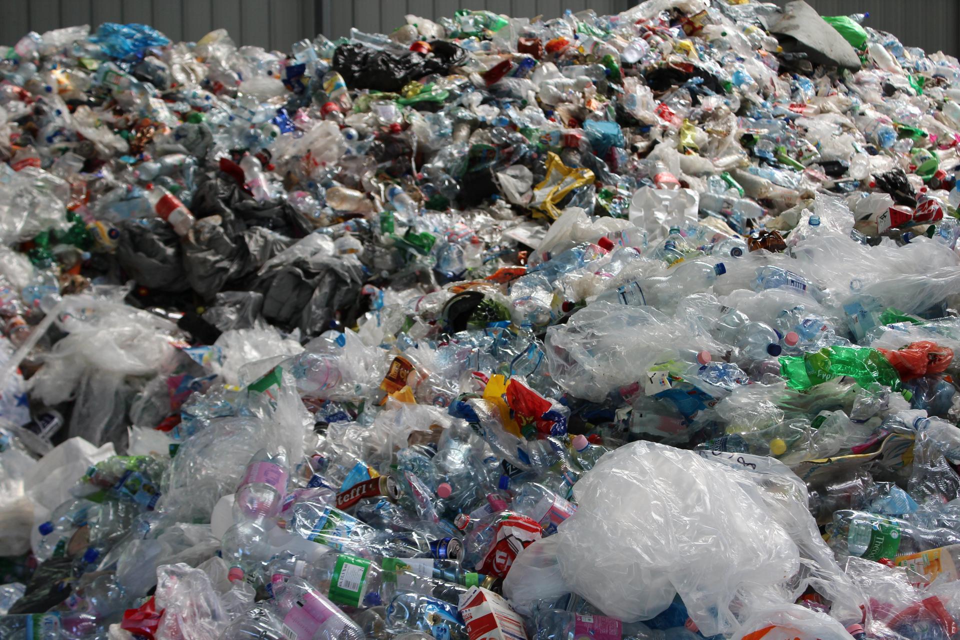 Entsorgung Kunststoff Plastik Folie HDPE Verpackungen Gelber Sack Gelbe Tonne