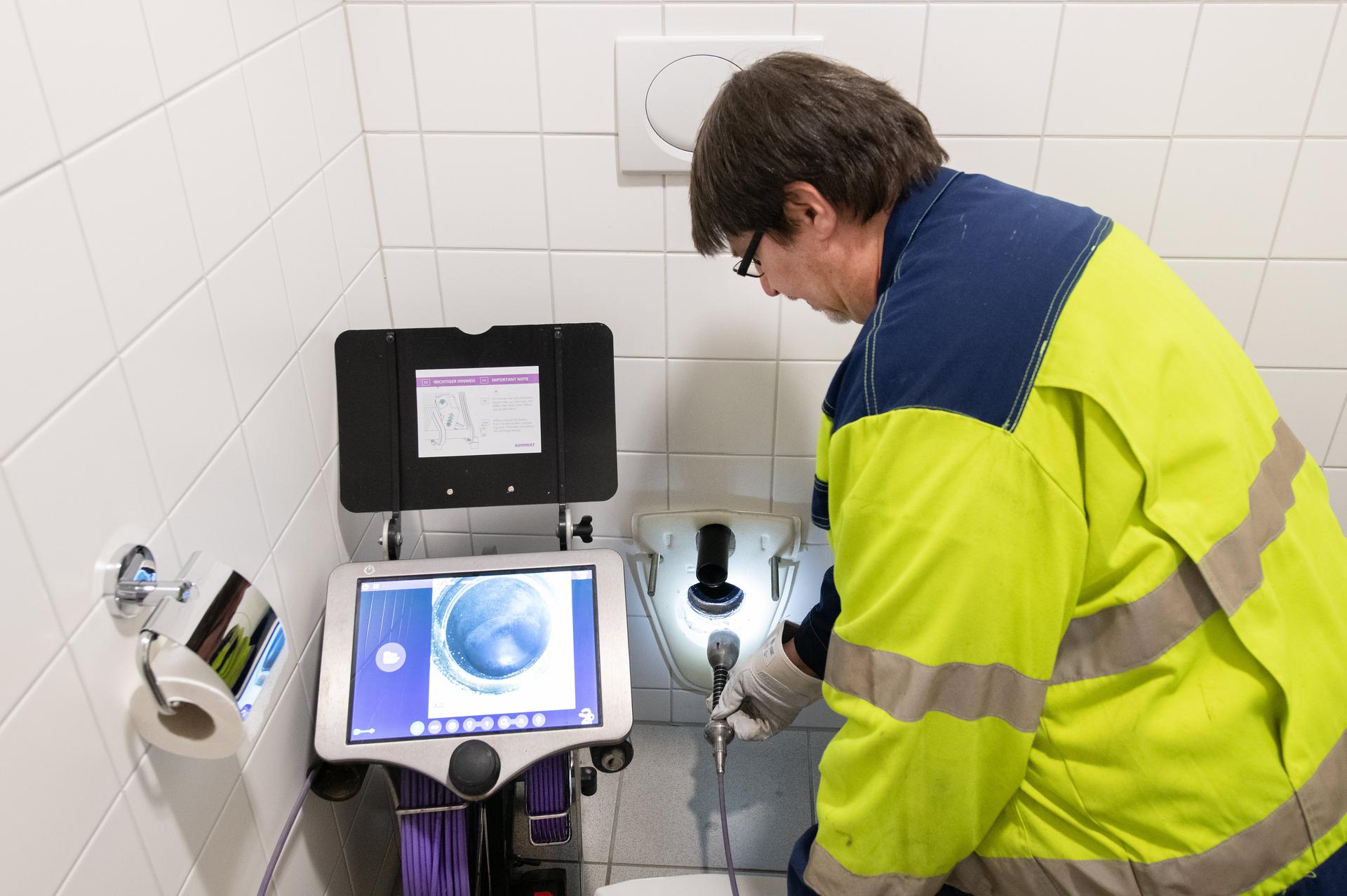 Rohrverstopfung, Verstopfungsnotdienst Rohr Kamera Rohrkamera