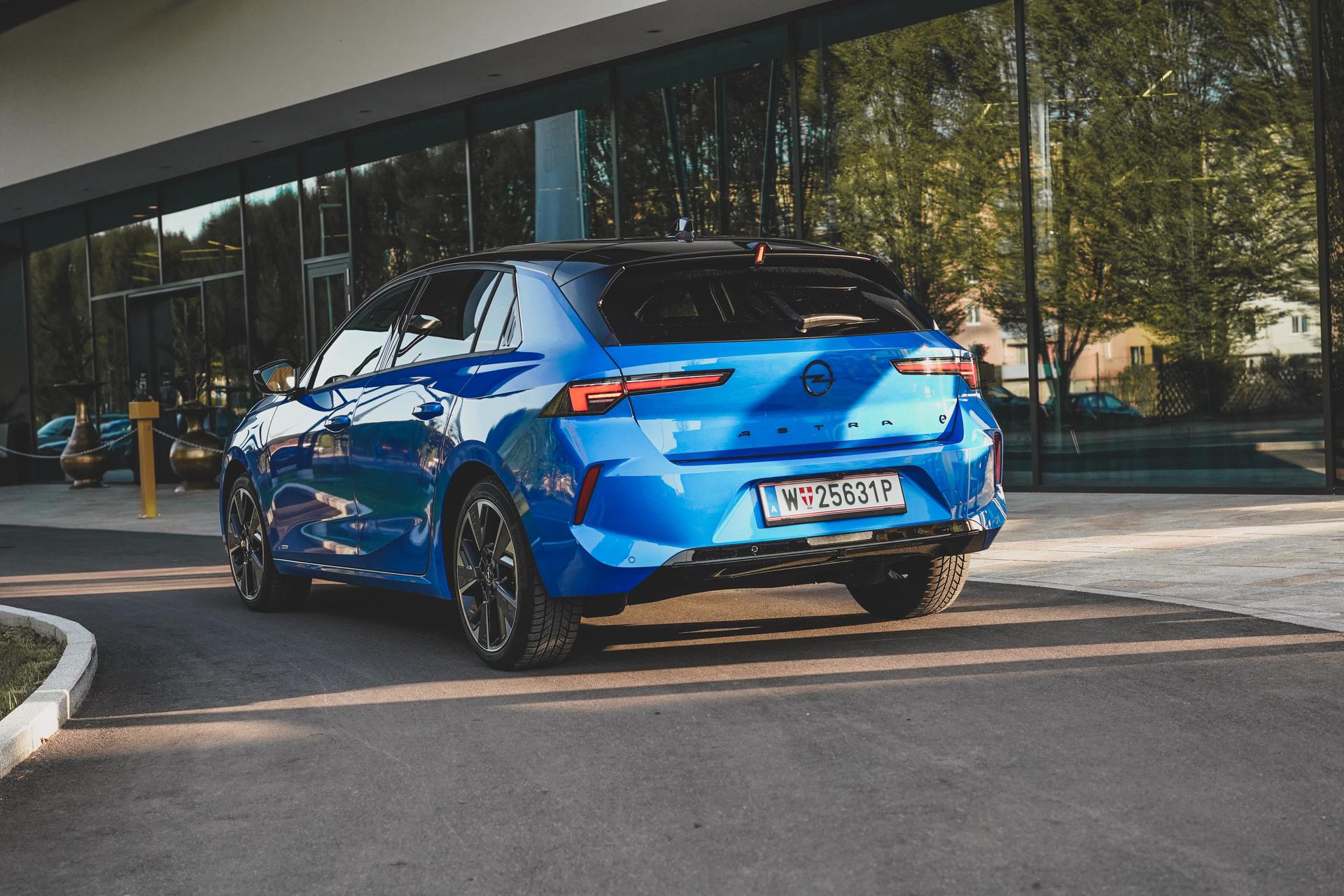 Opel Astra Electric
