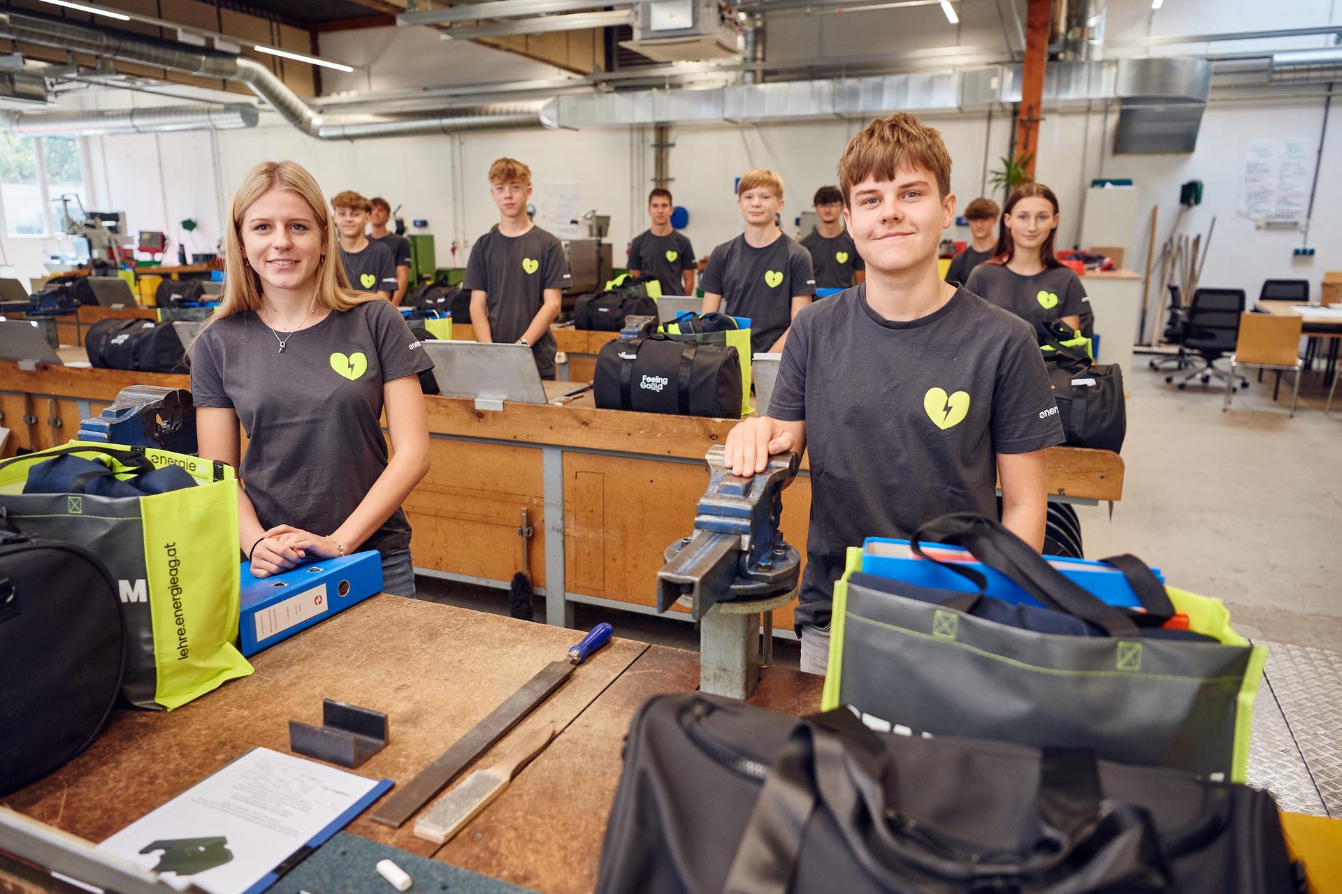 Lehrstart Lehrwerkstätte Gmunden Lehrlinge Ausbildung Lehre Elektrotechnik IT-Systemtechnik
