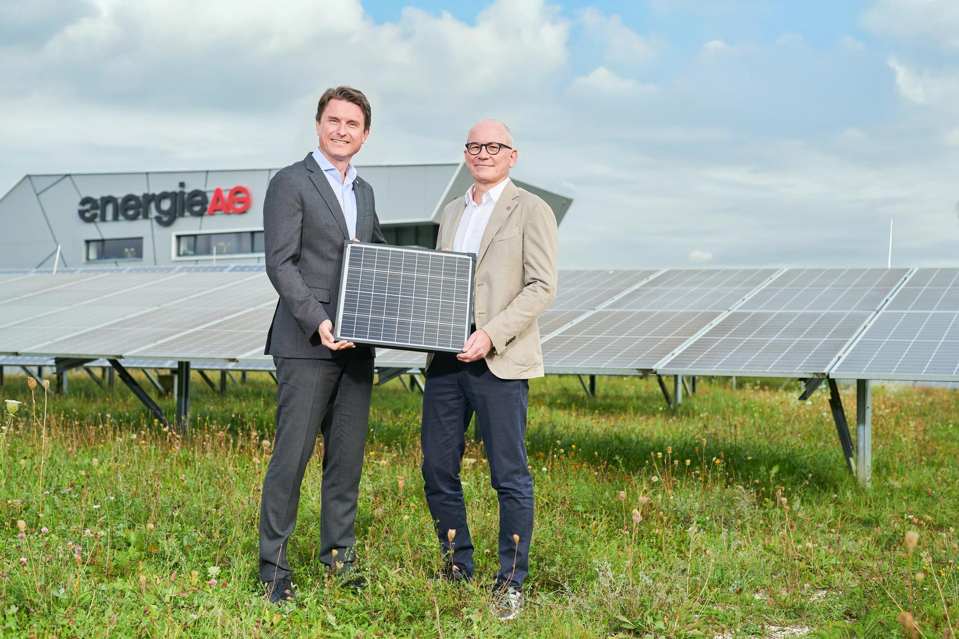 GF Alexander Marchner und Thomas Spitzer am SolarCampus in Eberstalzell