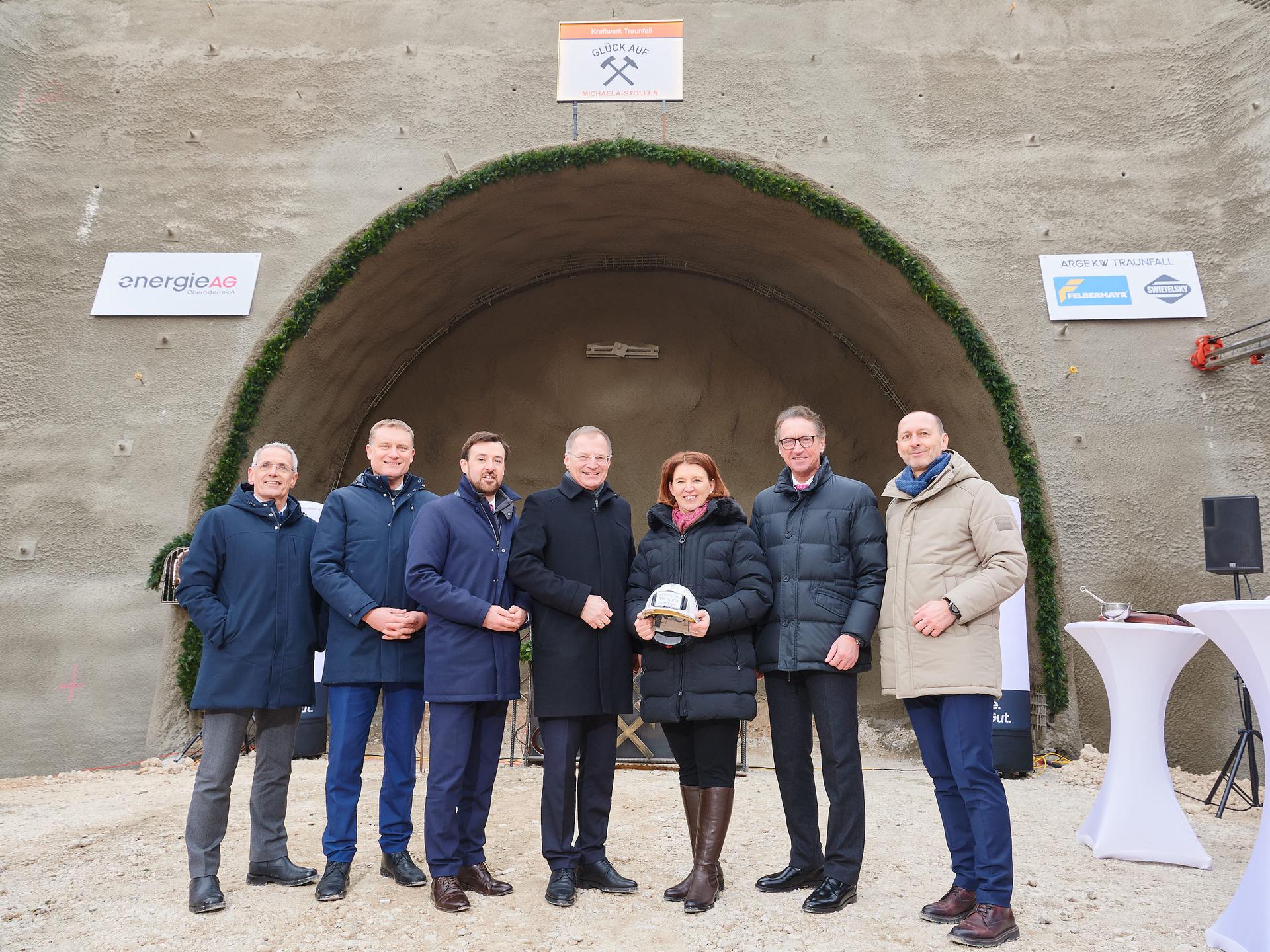 Tunnelanschlag für Neubau des Kraftwerks Traunfall erfolgt 02
